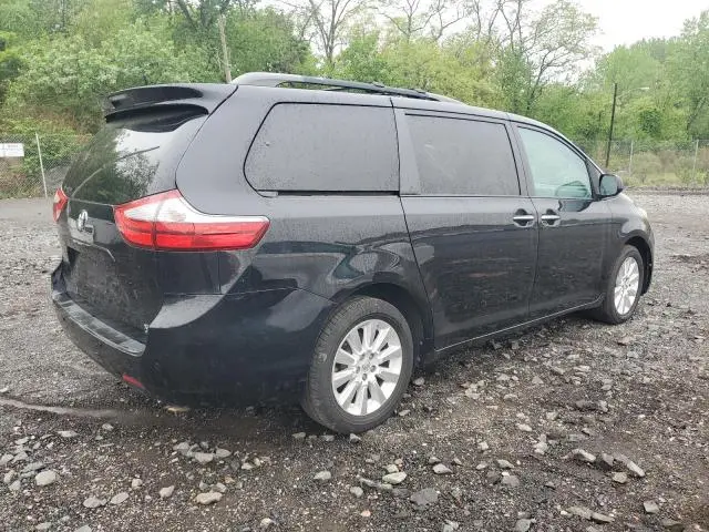2015 TOYOTA SIENNA XLE  