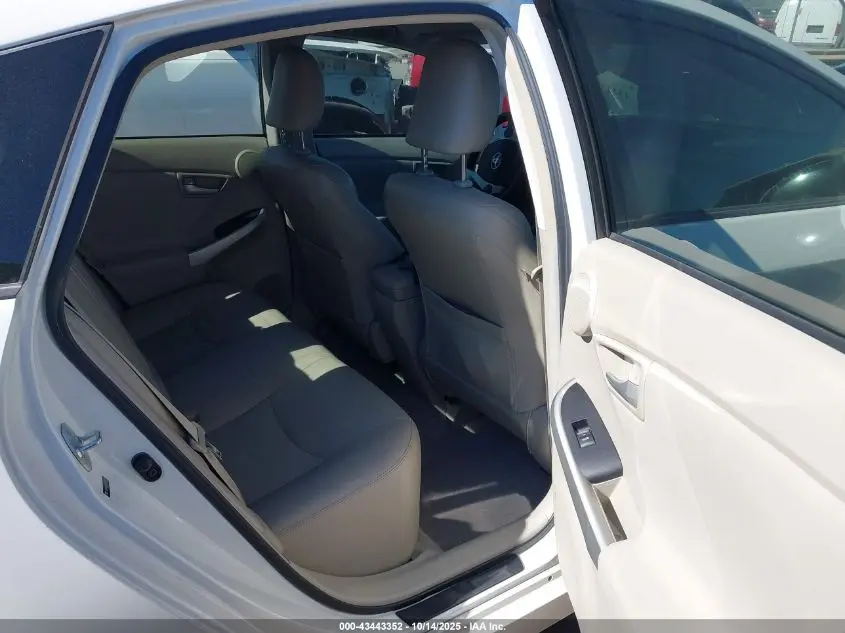 2010 TOYOTA PRIUS IV