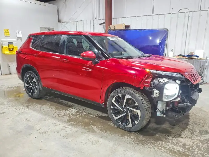 2024 MITSUBISHI OUTLANDER SE  