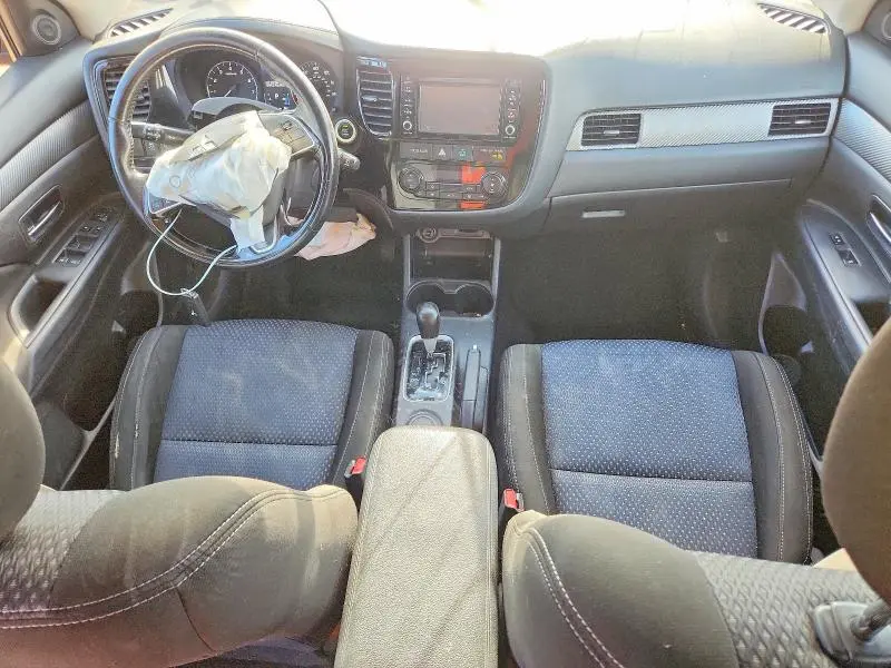 2016 MITSUBISHI OUTLANDER SE  