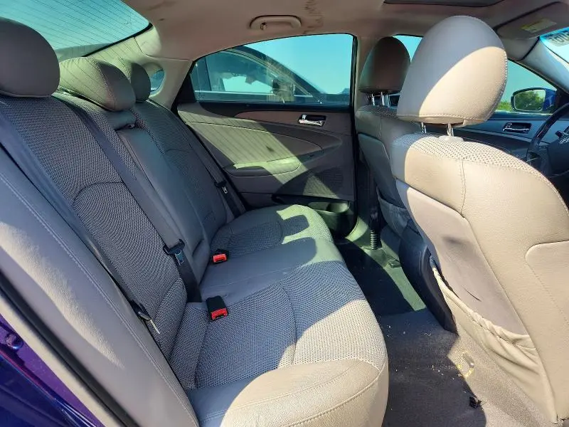 2011 HYUNDAI SONATA SE  