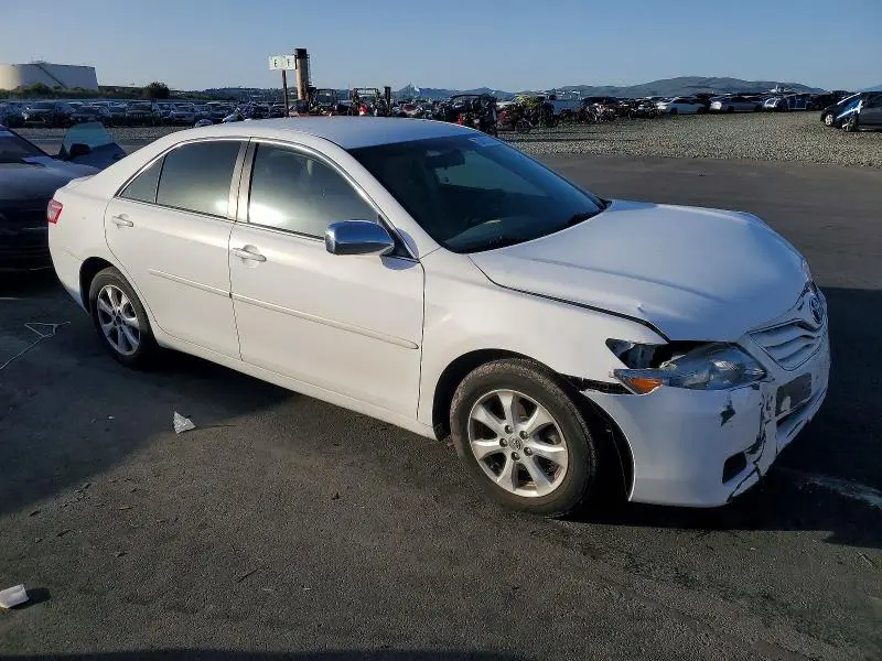 2011 TOYOTA CAMRY BASE  