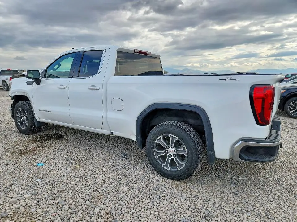 2023 GMC SIERRA K1500 SLE  
