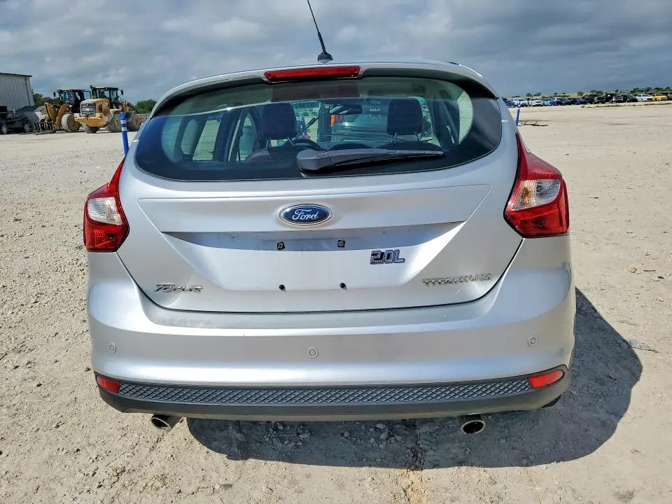 2012 FORD FOCUS TITANIUM  