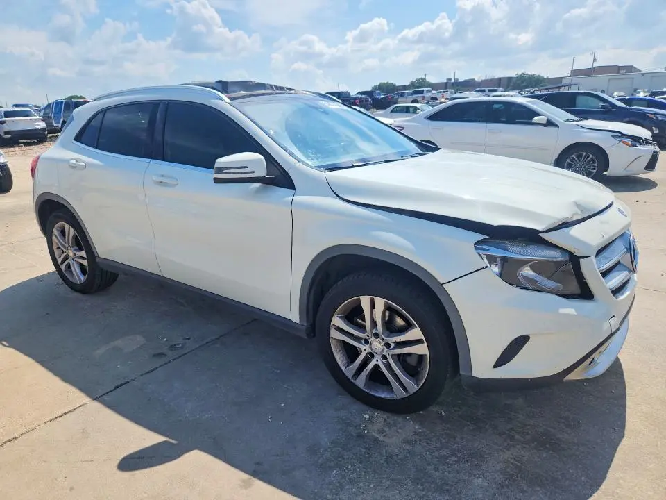 2016 MERCEDES-BENZ GLA 250  