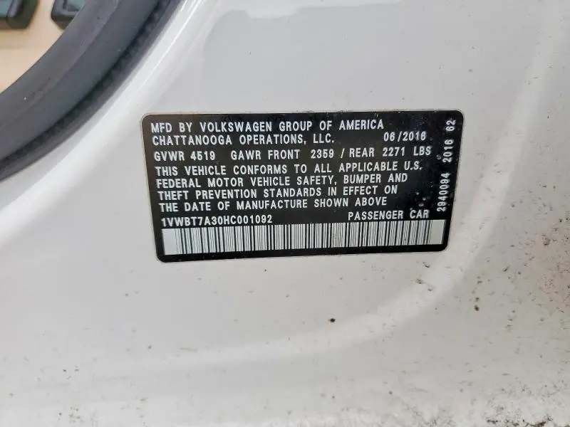 2017 VOLKSWAGEN PASSAT SE  