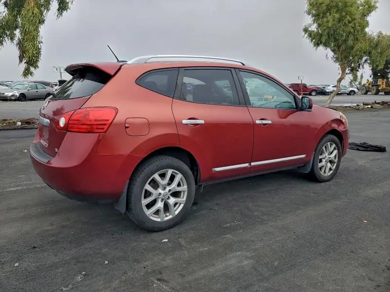 2013 NISSAN ROGUE S  