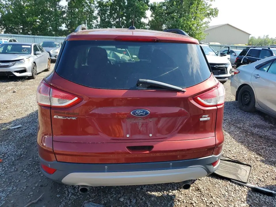 2016 FORD ESCAPE SE  