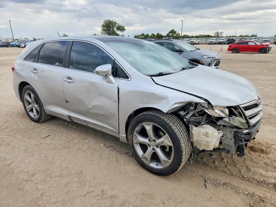 2013 TOYOTA VENZA XLE  