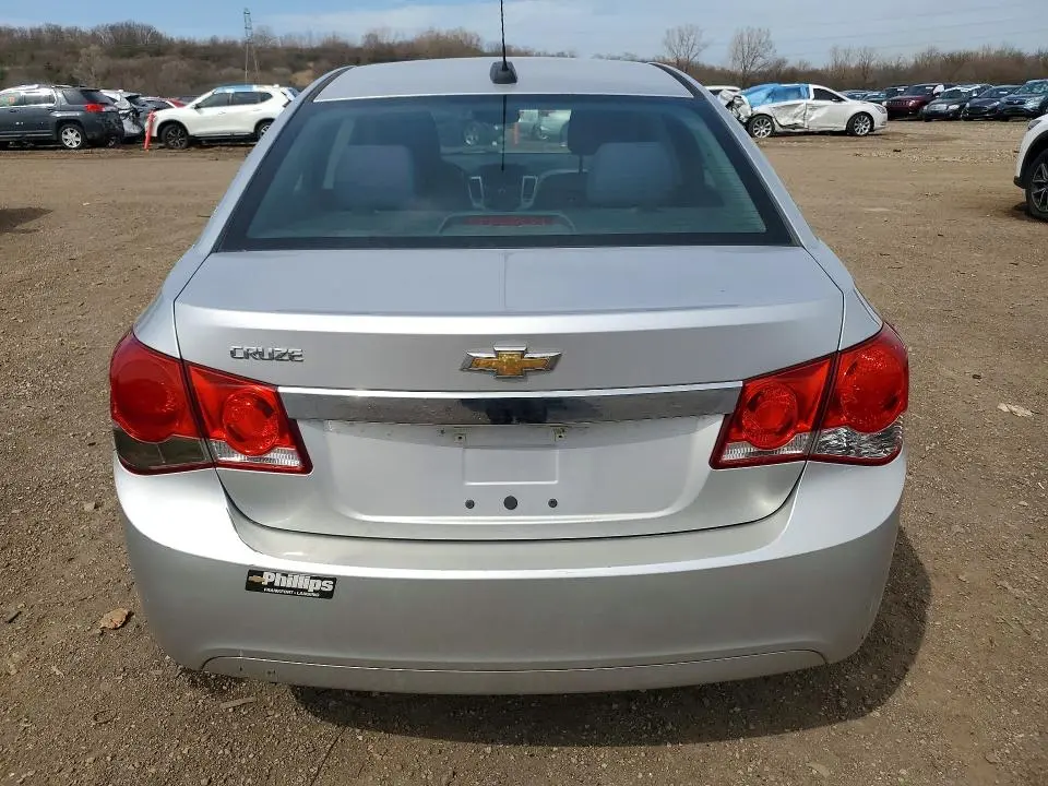 2015 CHEVROLET CRUZE LS  