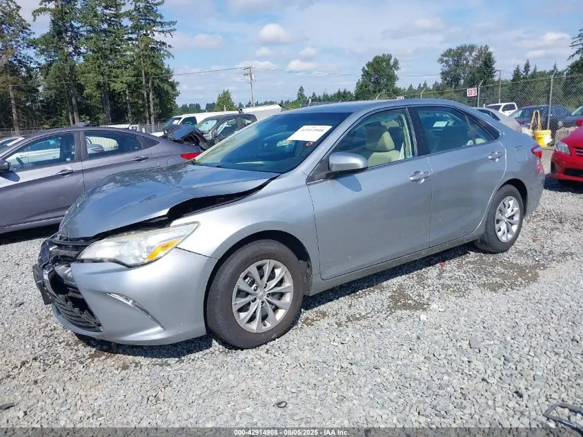 2015 TOYOTA CAMRY LE