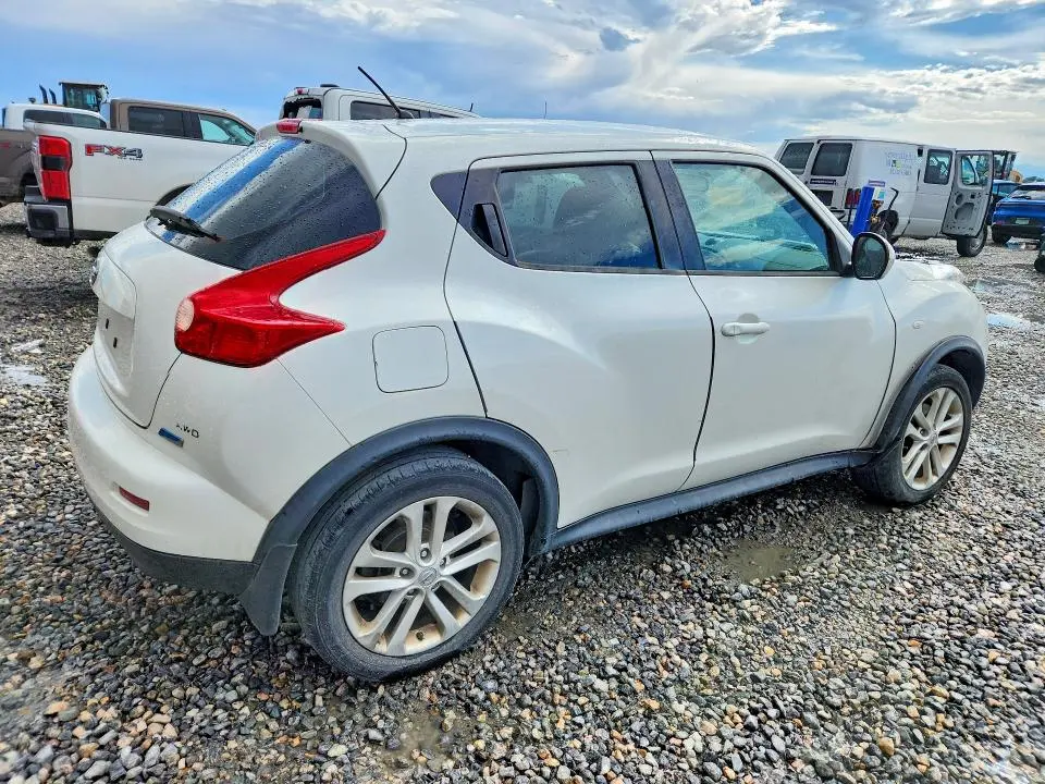 2014 NISSAN JUKE S  