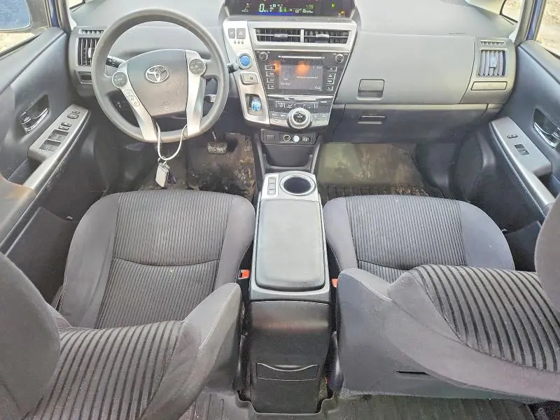 2015 TOYOTA PRIUS V   