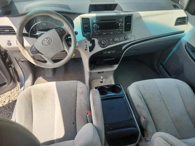 2011 TOYOTA SIENNA LE  