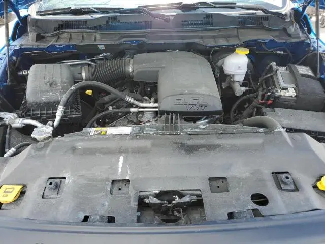 2024 RAM 1500 CLASSIC SLT  