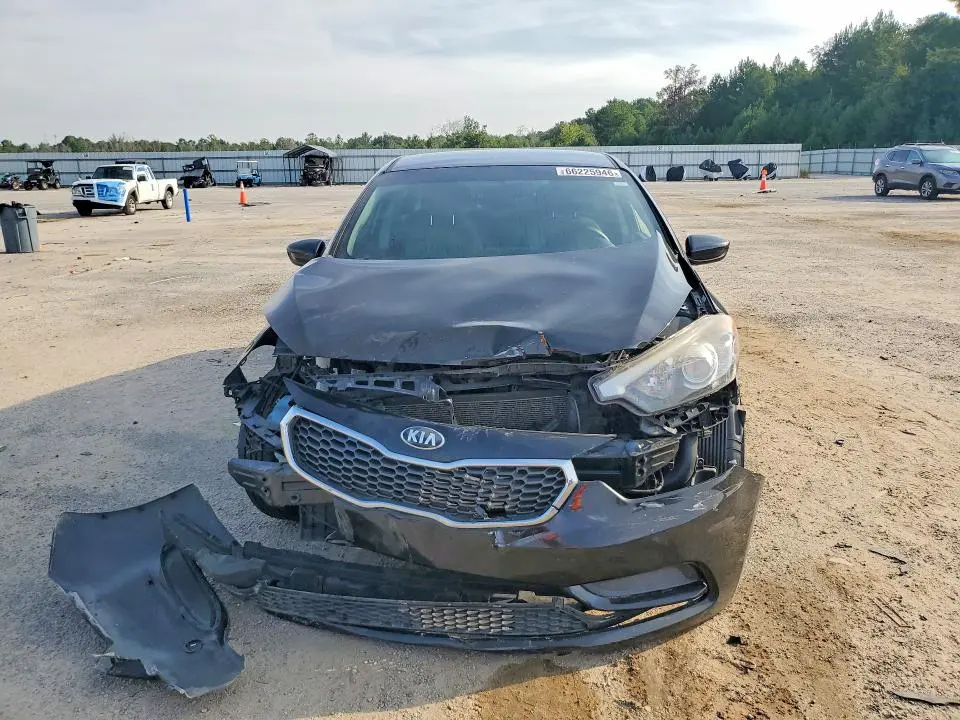 2016 KIA FORTE LX  