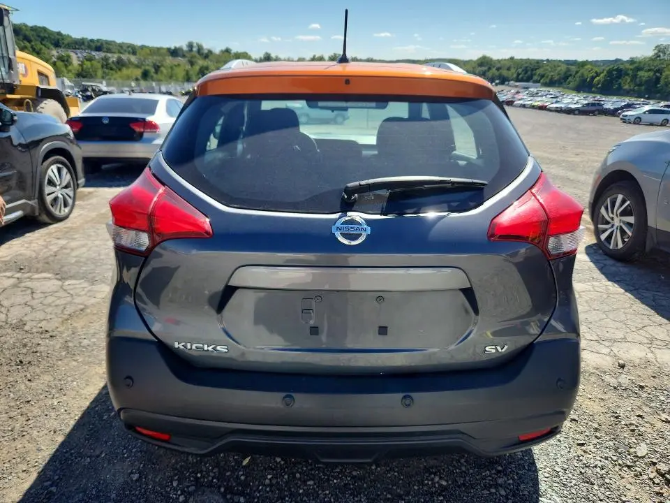 2020 NISSAN KICKS SV  
