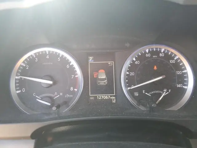 2017 TOYOTA HIGHLANDER SE  