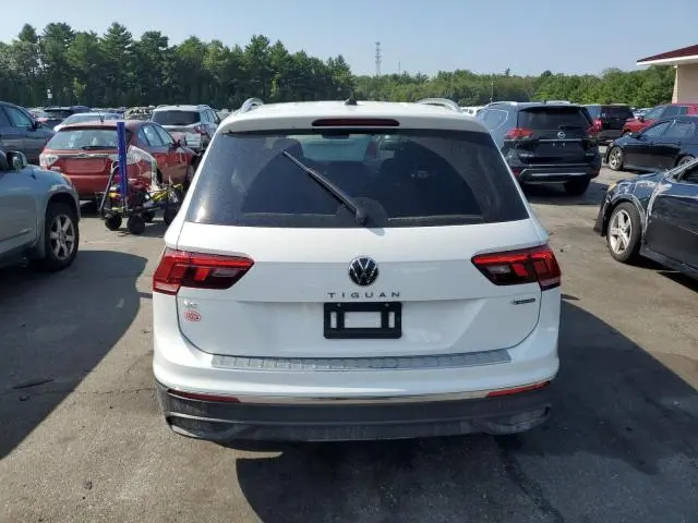 2022 VOLKSWAGEN TIGUAN SE  