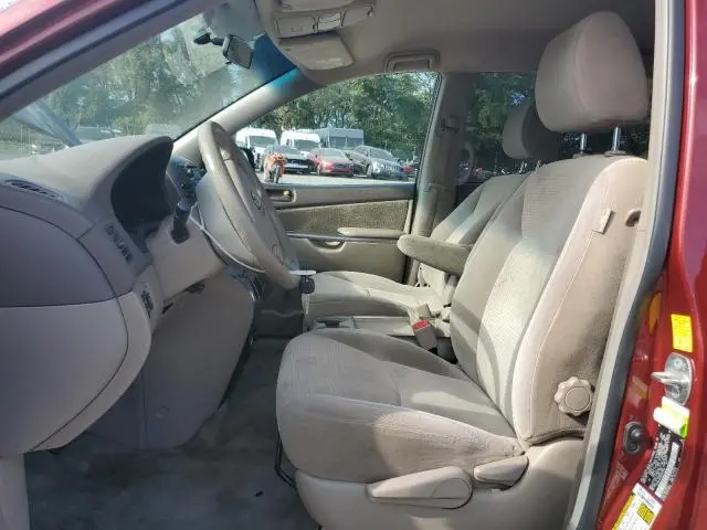 2010 TOYOTA SIENNA CE  