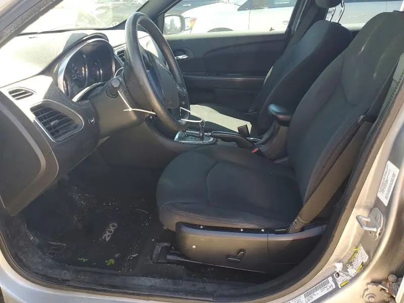 2014 CHRYSLER 200 LX  