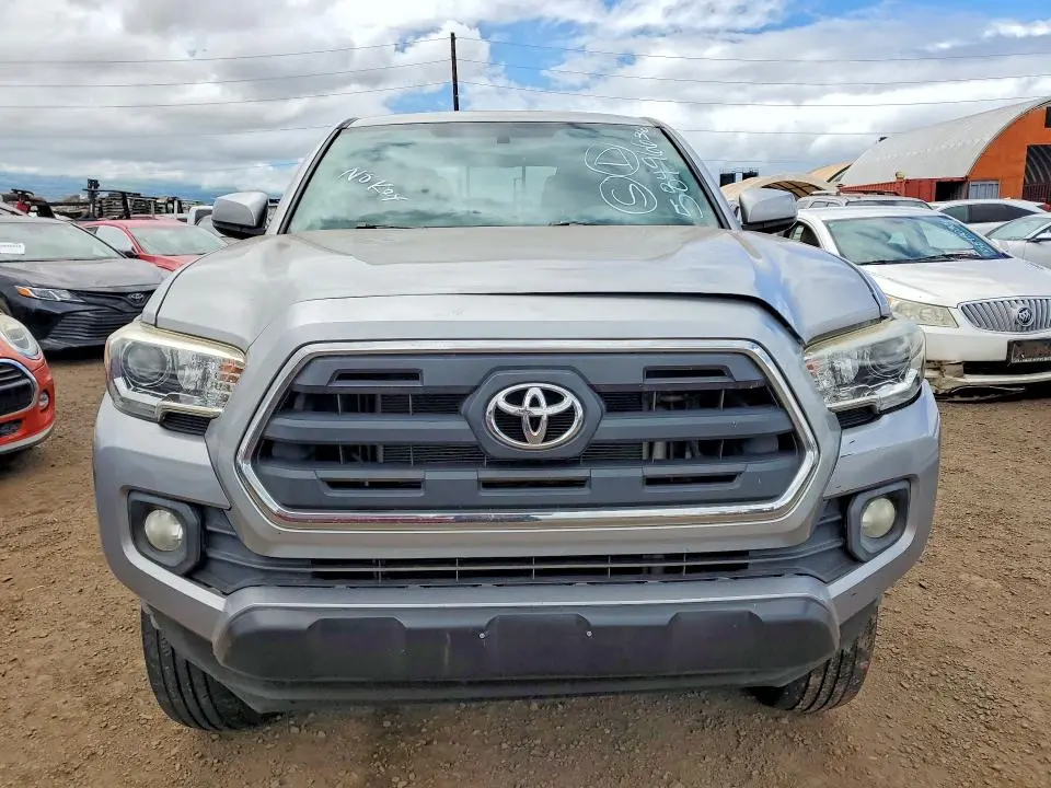 2017 TOYOTA TACOMA SR5 V6  