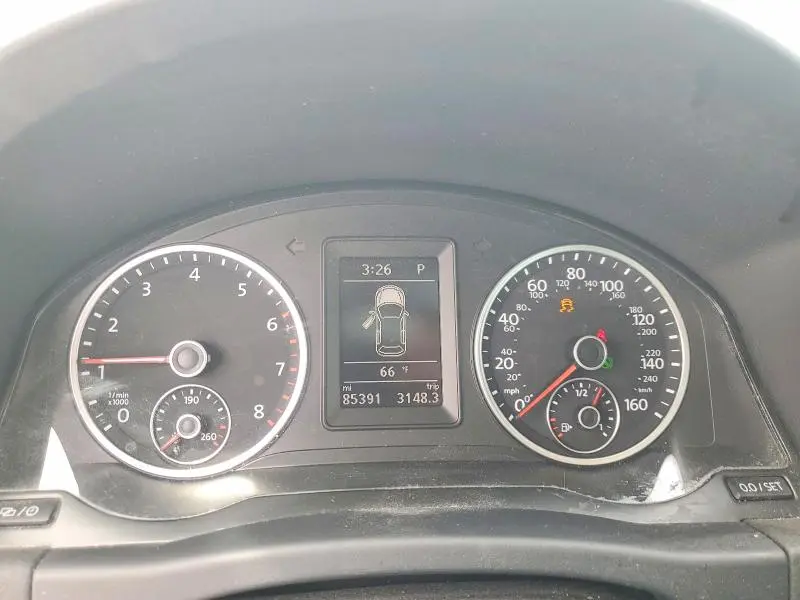 2017 VOLKSWAGEN TIGUAN SPORT  