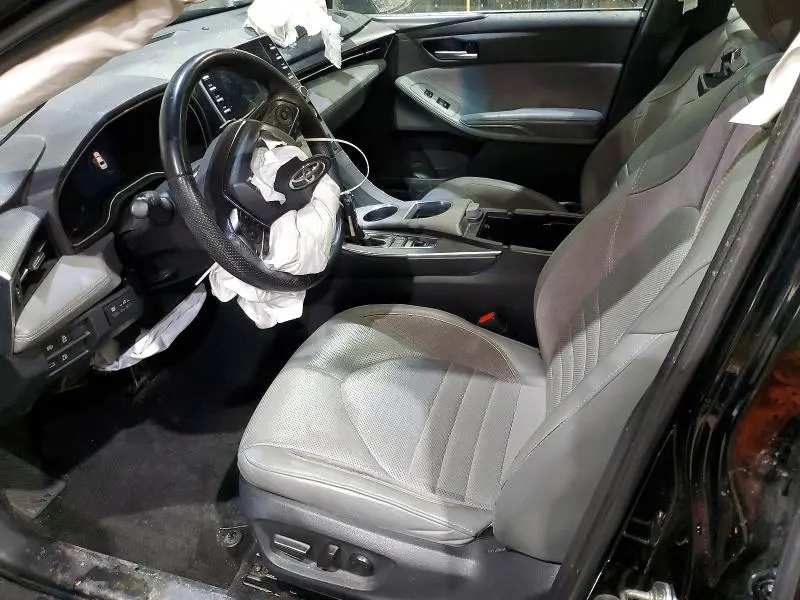 2019 TOYOTA AVALON XSE  