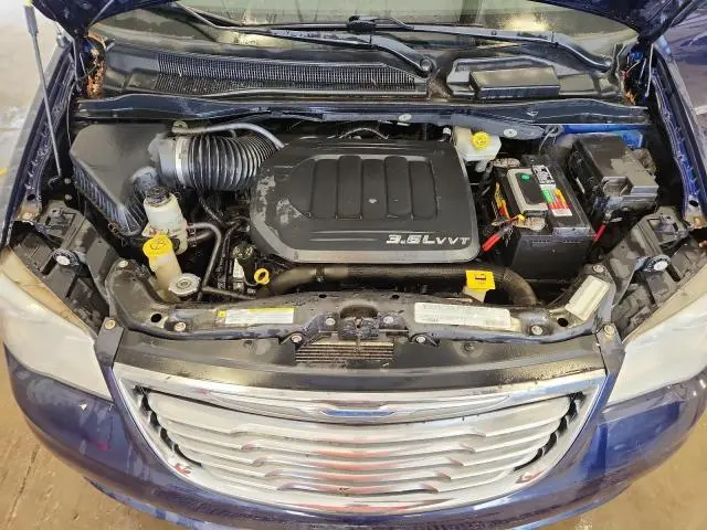 2012 CHRYSLER TOWN & COUNTRY TOURING  