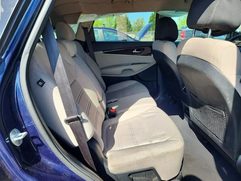 2017 KIA SORENTO LX V6  