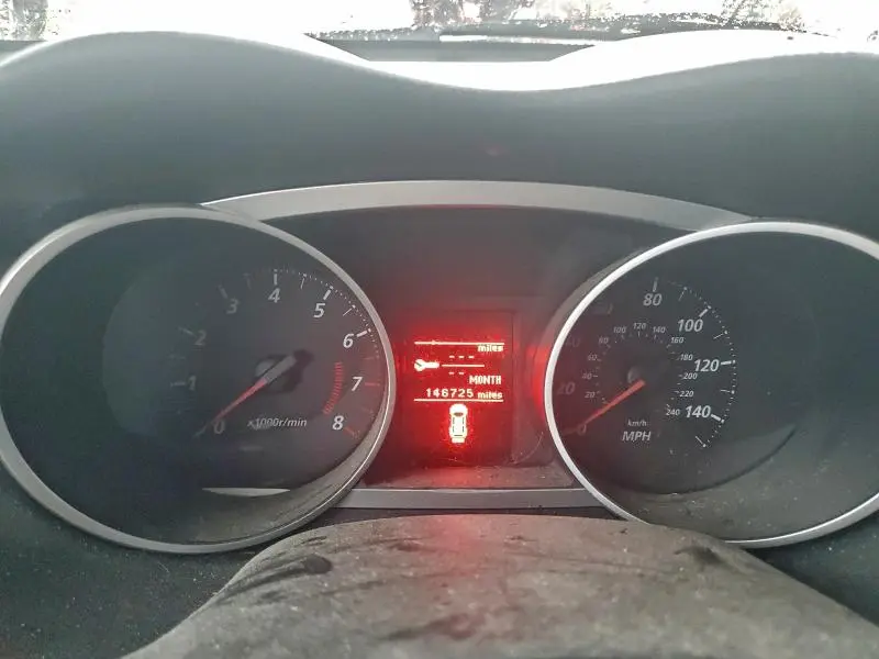 2011 MITSUBISHI OUTLANDER ES  