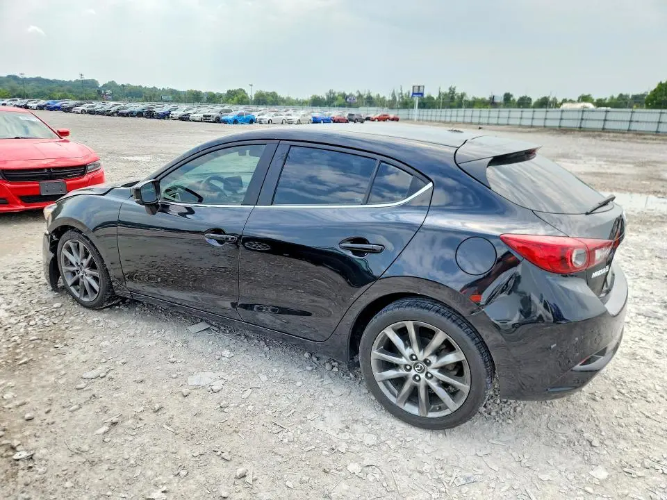2018 MAZDA 3 TOURING  
