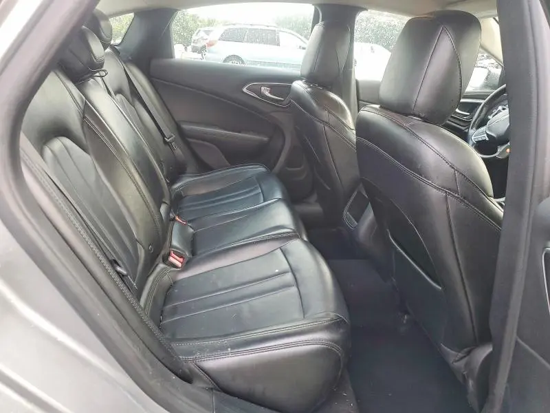 2017 CHRYSLER 200 LIMITED  