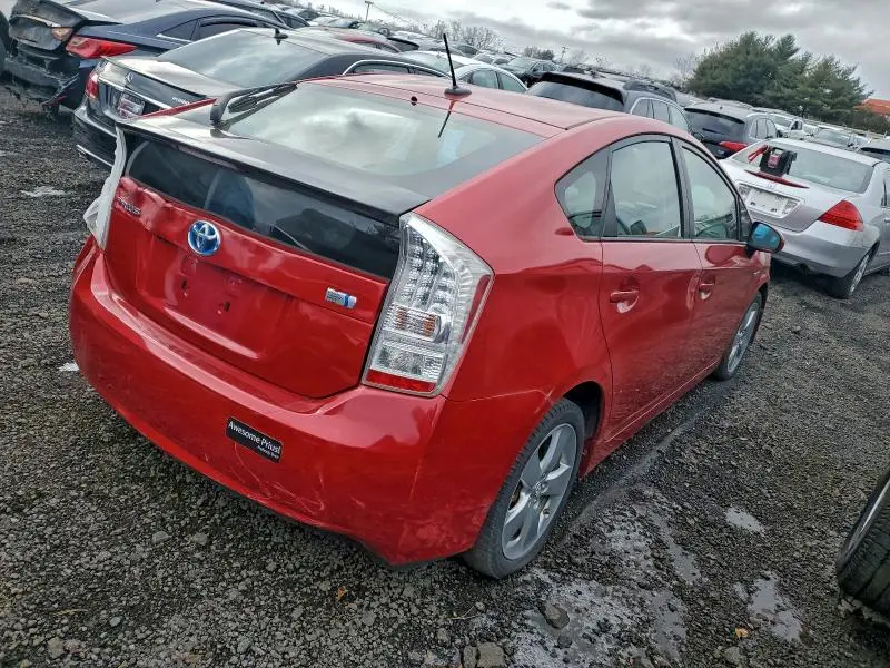 2011 TOYOTA PRIUS   