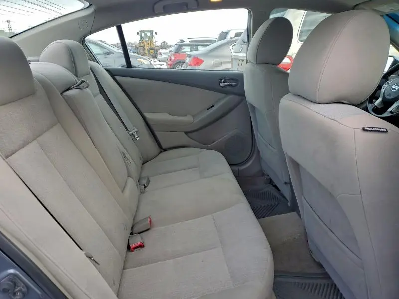 2010 NISSAN ALTIMA BASE  