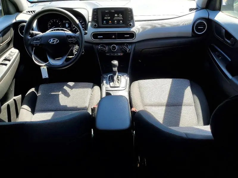 2020 HYUNDAI KONA SE  