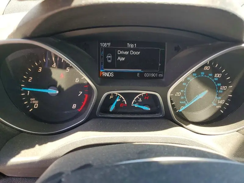 2016 FORD ESCAPE SE  
