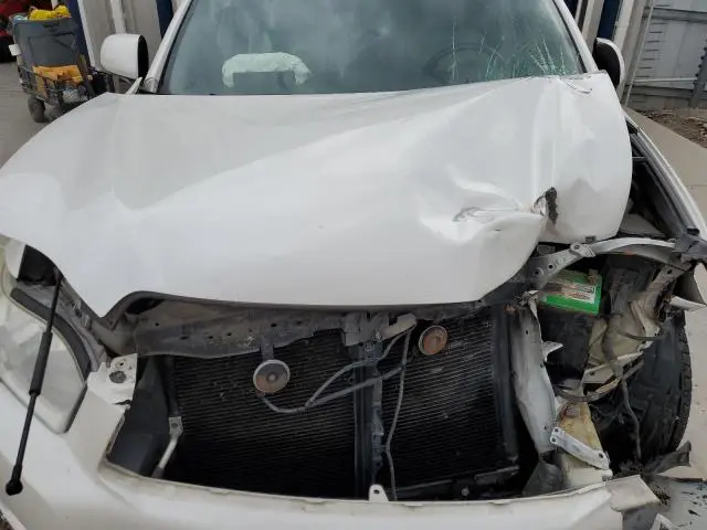 2010 TOYOTA HIGHLANDER LIMITED  