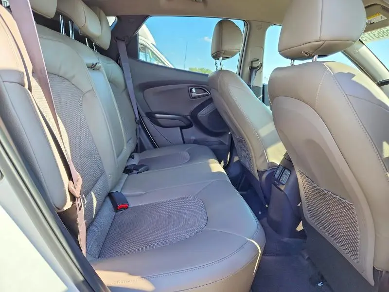 2014 HYUNDAI TUCSON SE  