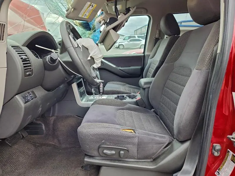 2010 NISSAN PATHFINDER S  