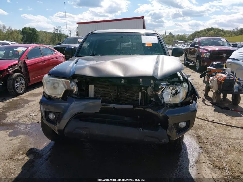 2013 TOYOTA TACOMA BASE V6