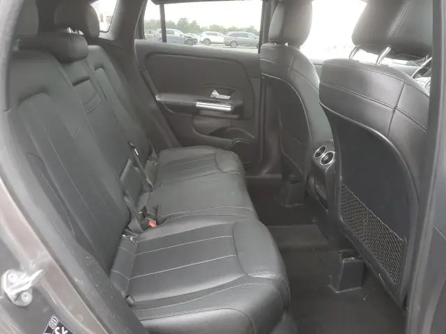 2021 MERCEDES-BENZ GLA 250 4MATIC  