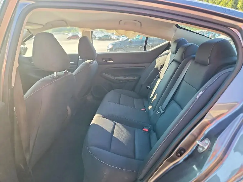 2022 NISSAN ALTIMA SV  