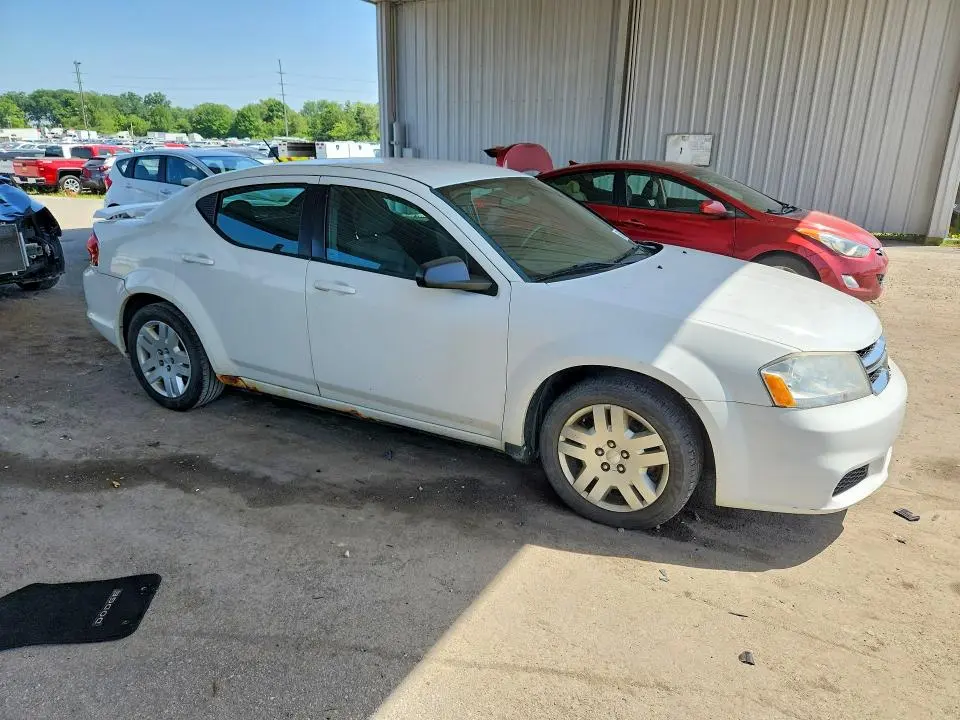 2012 DODGE AVENGER SE  