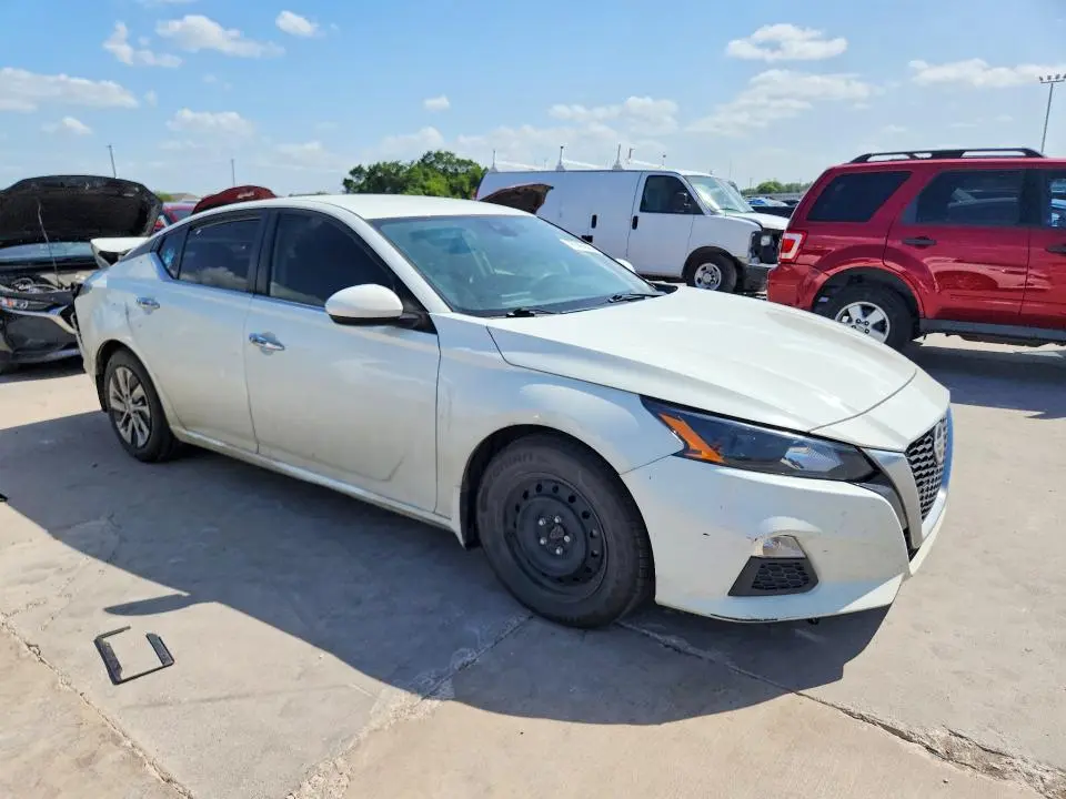 2022 NISSAN ALTIMA S  
