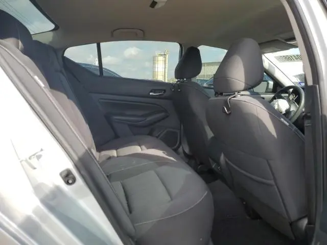 2022 NISSAN ALTIMA SV  