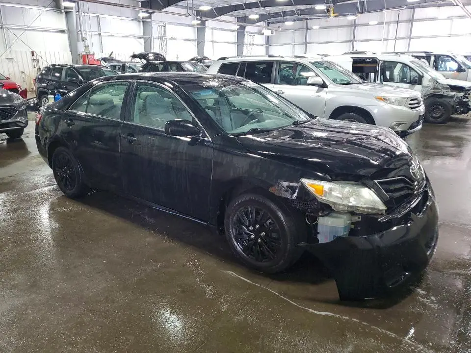 2011 TOYOTA CAMRY LE  