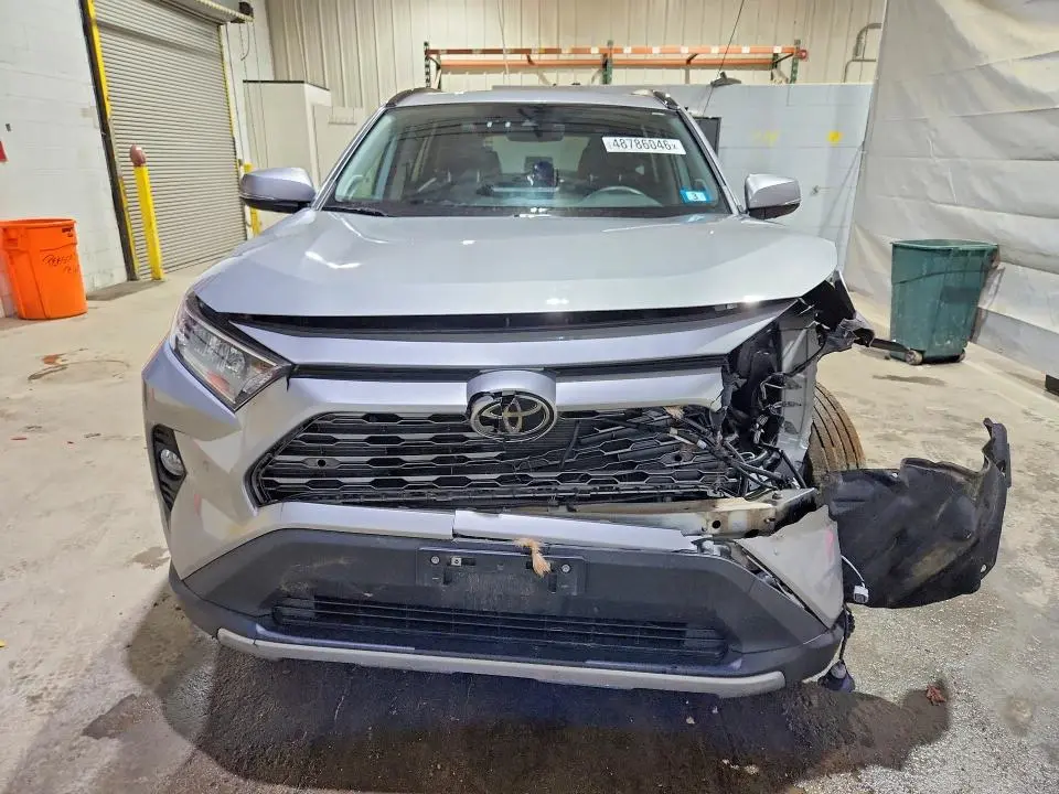 2021 TOYOTA RAV4 LIMITED  