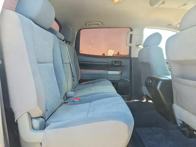 2013 TOYOTA TUNDRA CREWMAX SR5  