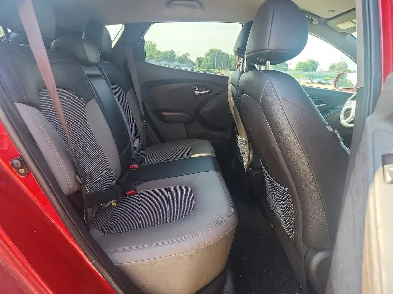2012 HYUNDAI TUCSON GLS  